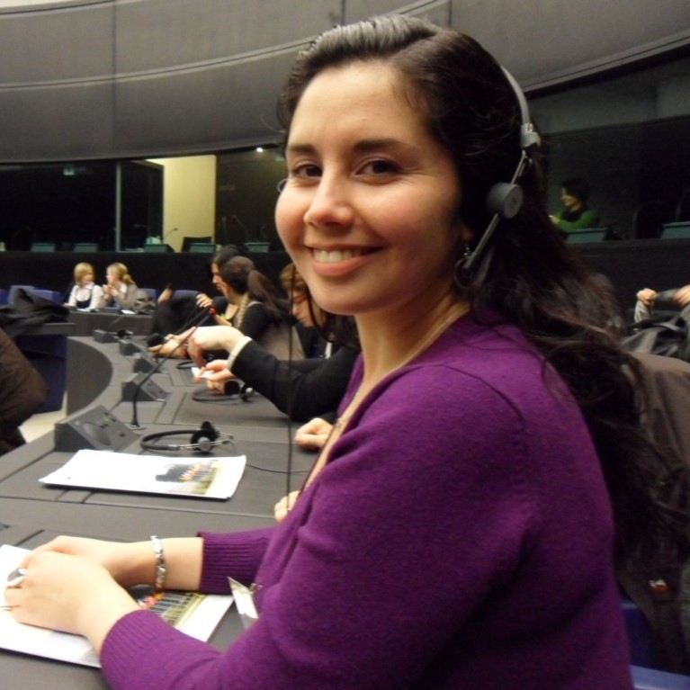 Alarcón Campos, Jaqueline (Profesora Invitada)