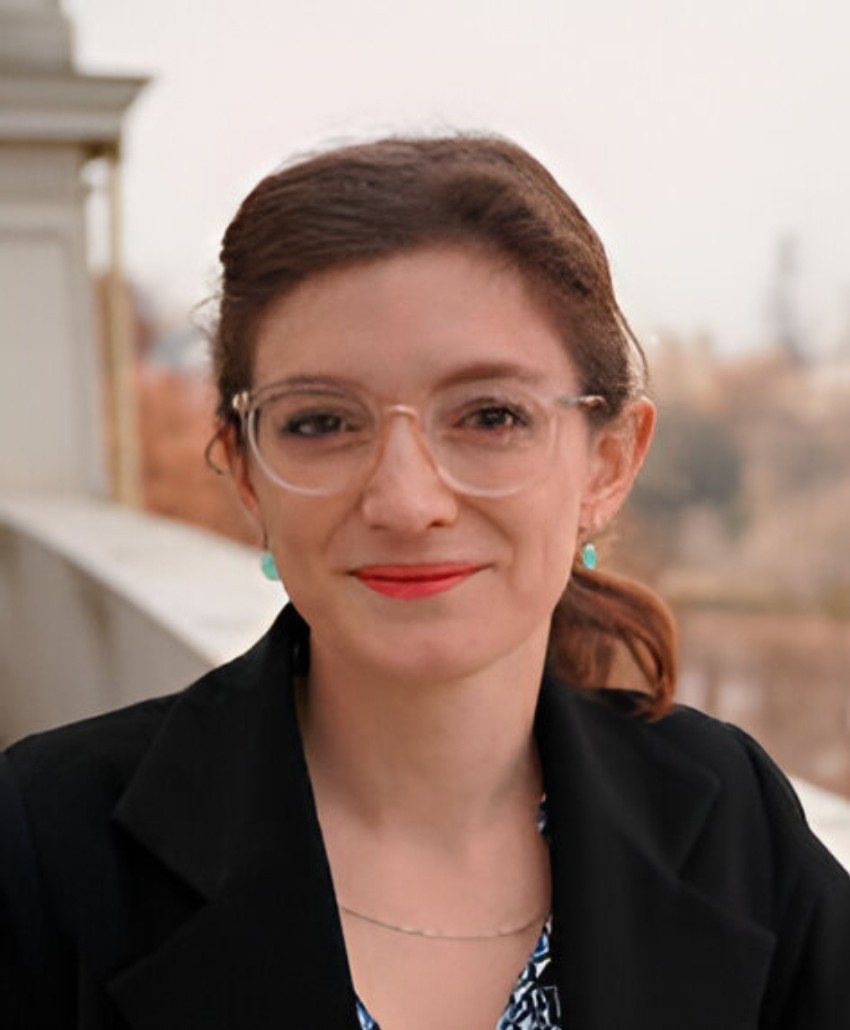 Flores Barros, Carolina