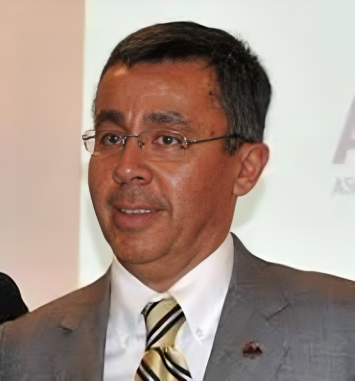 Yuseff Rivers, Arturo