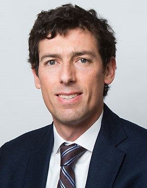 Vargas Weil, Ernesto